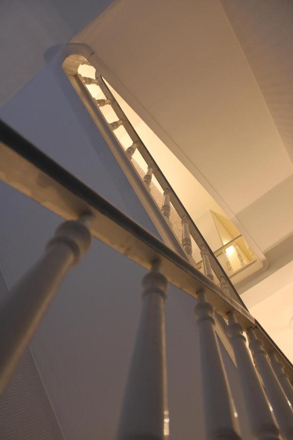 Het Kabinet Ieper Luaran gambar