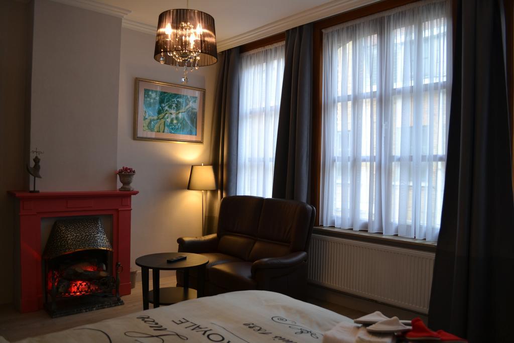 Het Kabinet Ieper Bilik gambar